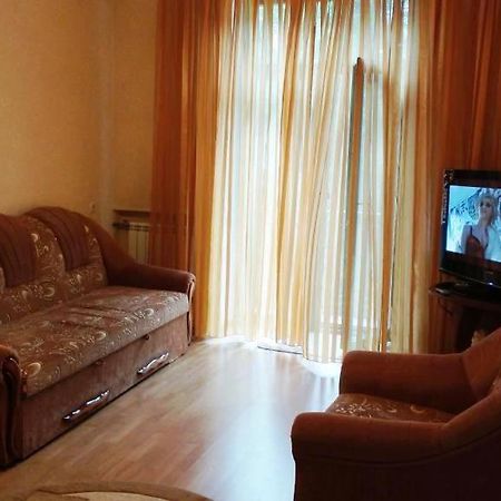 Комната В Двухкомнатной Daire Kiev Dış mekan fotoğraf